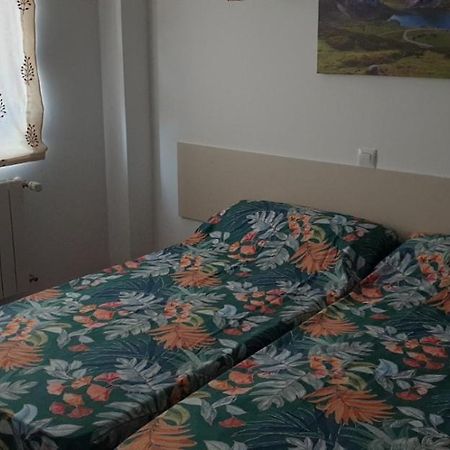 Paseo Del Saja I Y II Apartamento Villanueva de la Peña Exterior foto